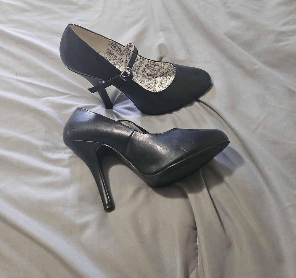 Bordello Black Mary Jane Heels